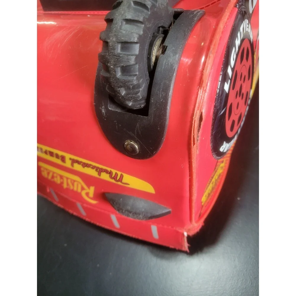 Disney Pixar Cars Lightning McQueen Rolling Suitcase Kids Luggage Rust-eze 95